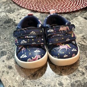 Toddler girl shoes. Gently worn. Size 3